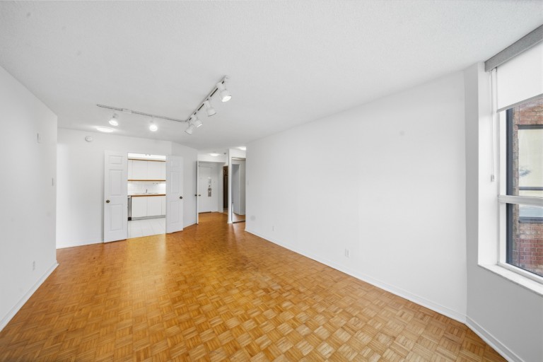 6 Humberline Dr Suite 202, Toronto, Ontario, Canada photo 11