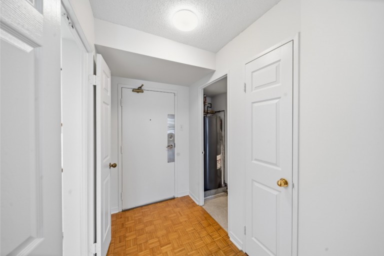 6 Humberline Dr Suite 202, Toronto, Ontario, Canada photo 31