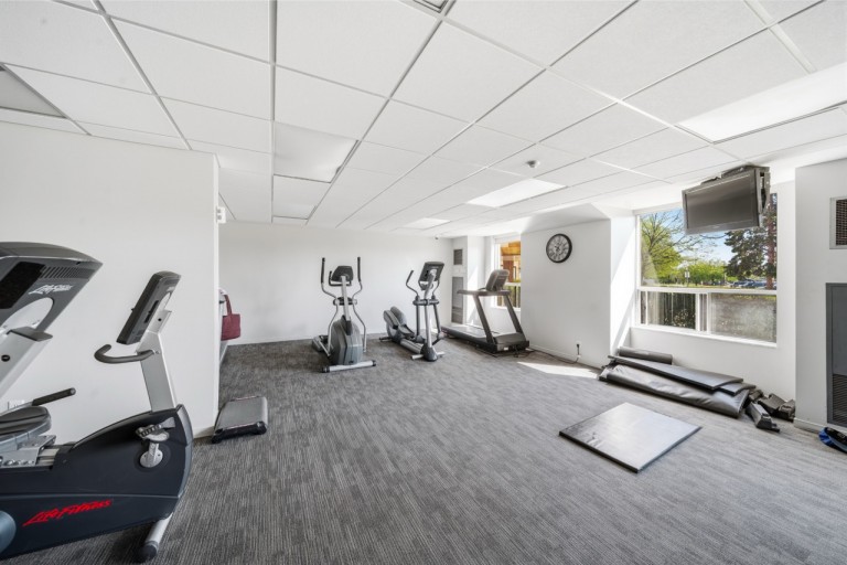6 Humberline Dr Suite 202, Toronto, Ontario, Canada photo 39