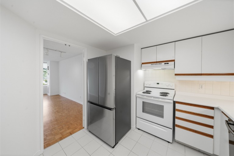 6 Humberline Dr Suite 202, Toronto, Ontario, Canada photo 15
