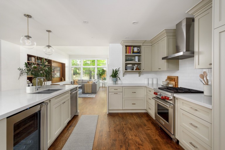 311 Armadale Avenue, Toronto, Ontario, Canada