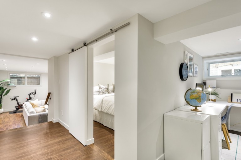 311 Armadale Avenue, Toronto, Ontario, Canada