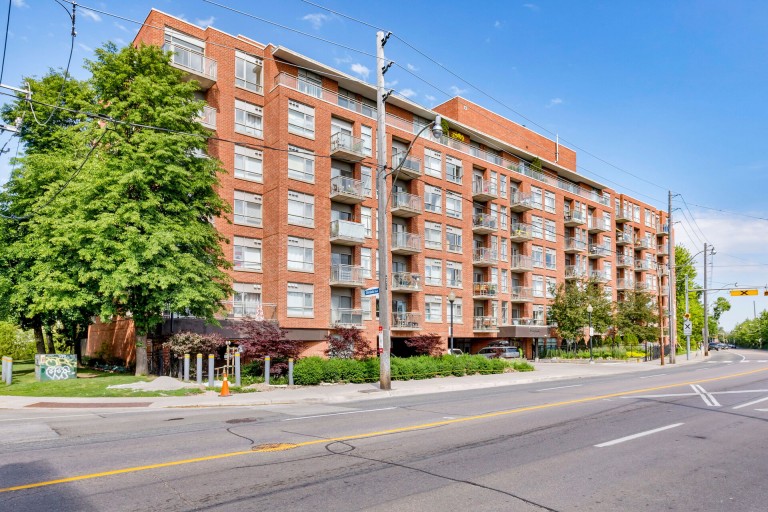 2495 Dundas Street West Suite #307, Toronto, Ontario, Canada photo 2