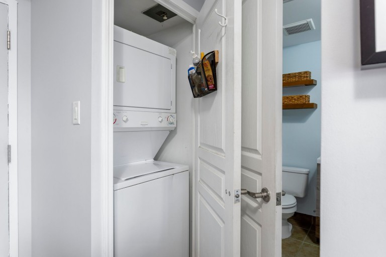 2495 Dundas Street West Suite #307, Toronto, Ontario, Canada photo 24