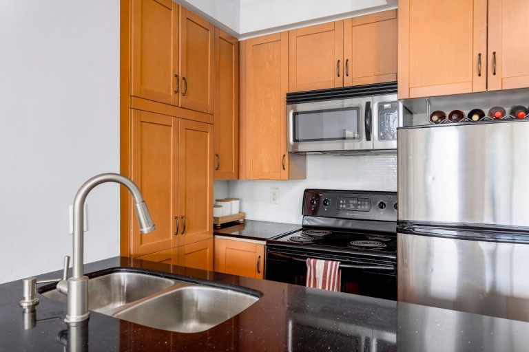 2495 Dundas Street West Suite #307, Toronto, Ontario, Canada photo 14