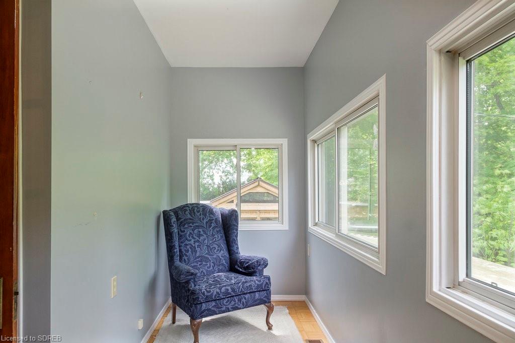 8 C Lane, Fishers Glen, Ontario, Canada