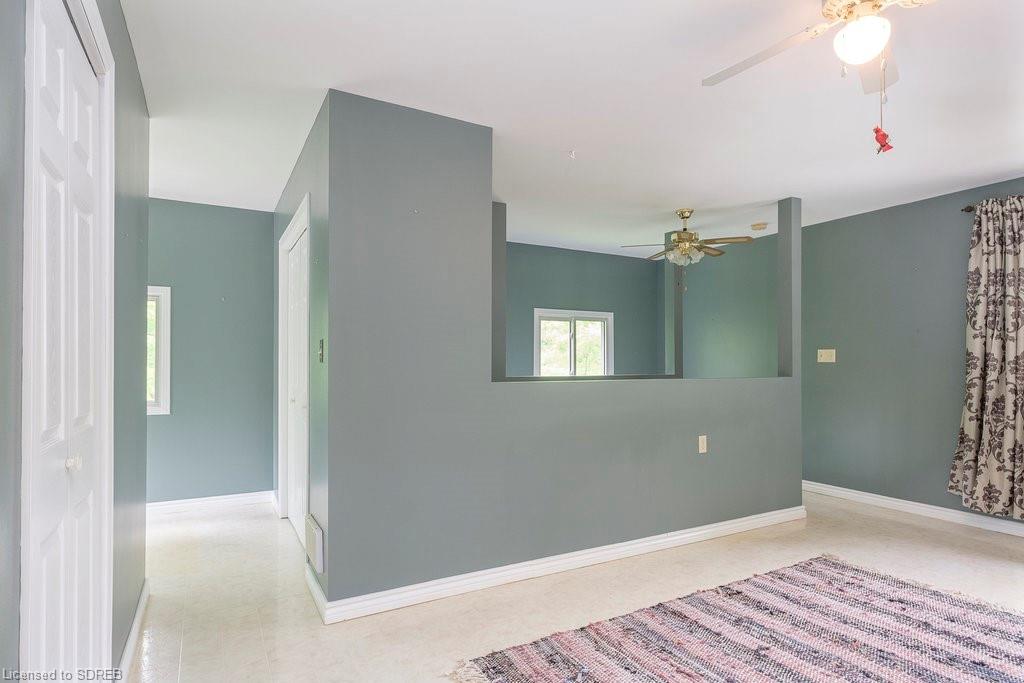 8 C Lane, Fishers Glen, Ontario, Canada