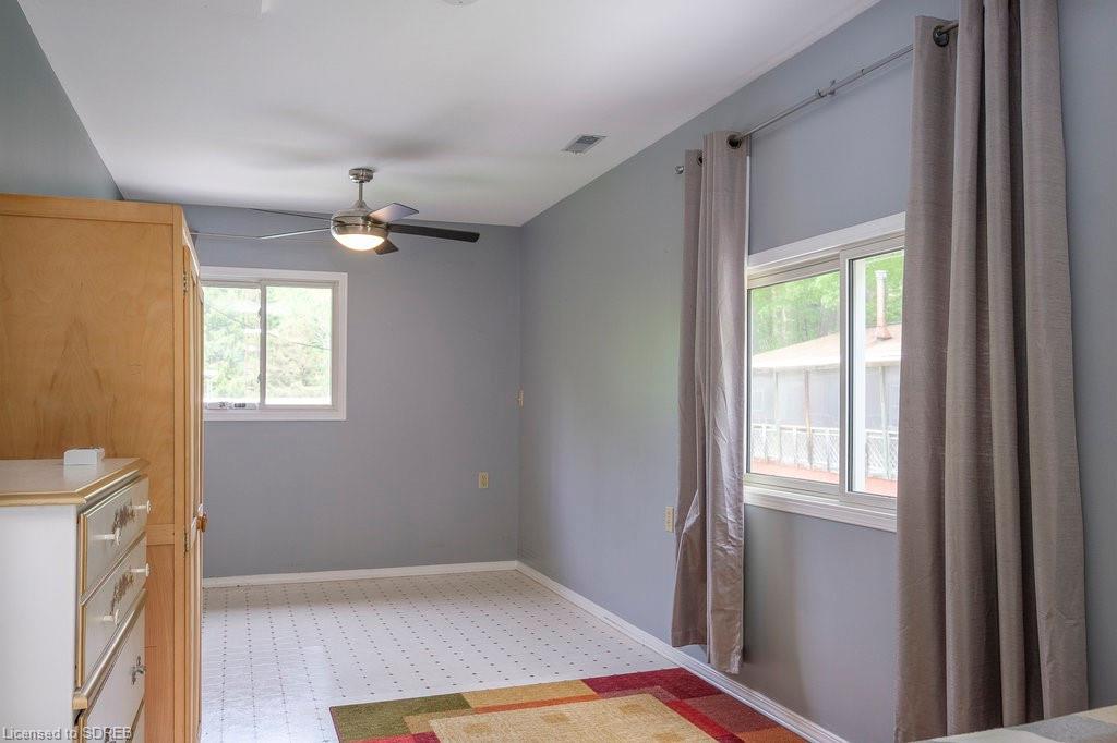 8 C Lane, Fishers Glen, Ontario, Canada