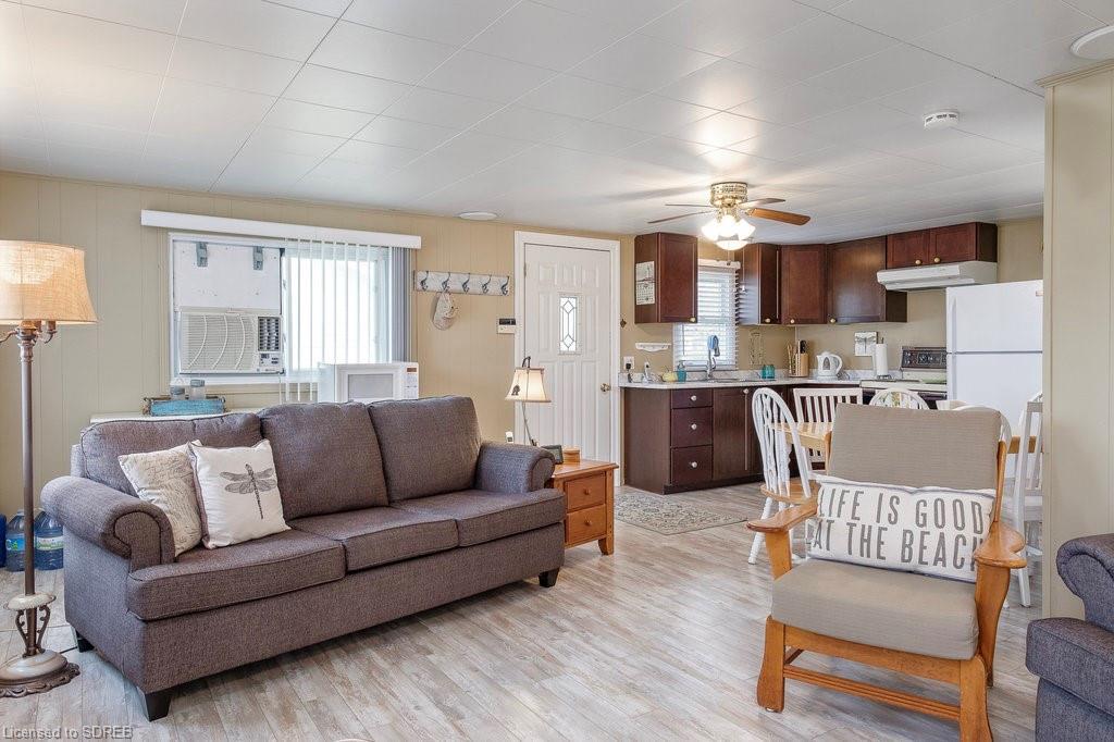 21 FOURTH Avenue, Long Point, Ontario, Canada