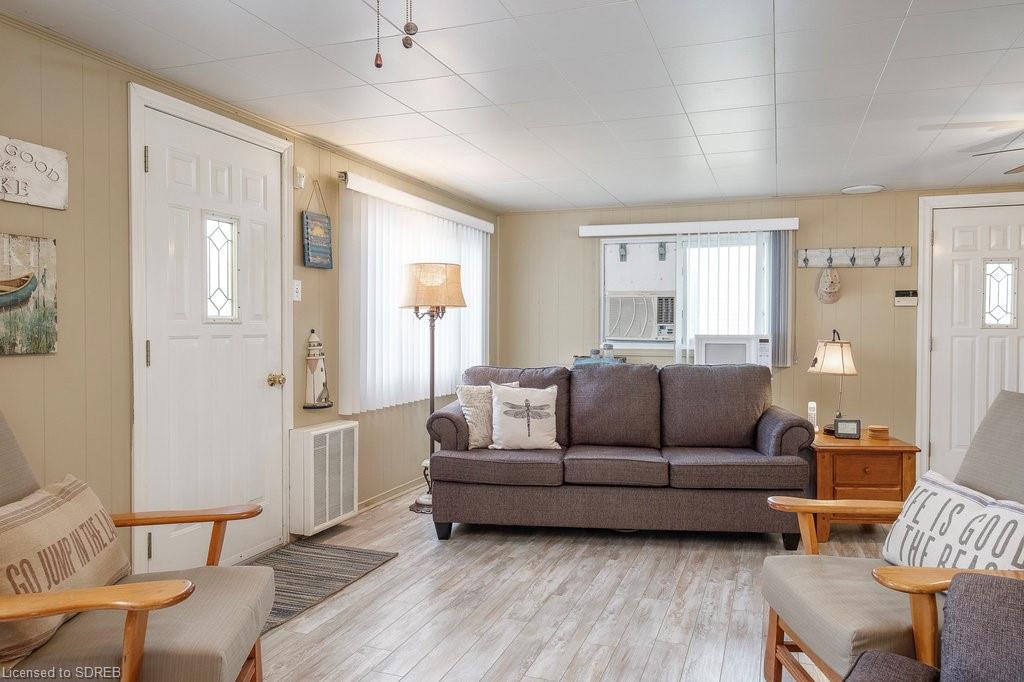 21 FOURTH Avenue, Long Point, Ontario, Canada