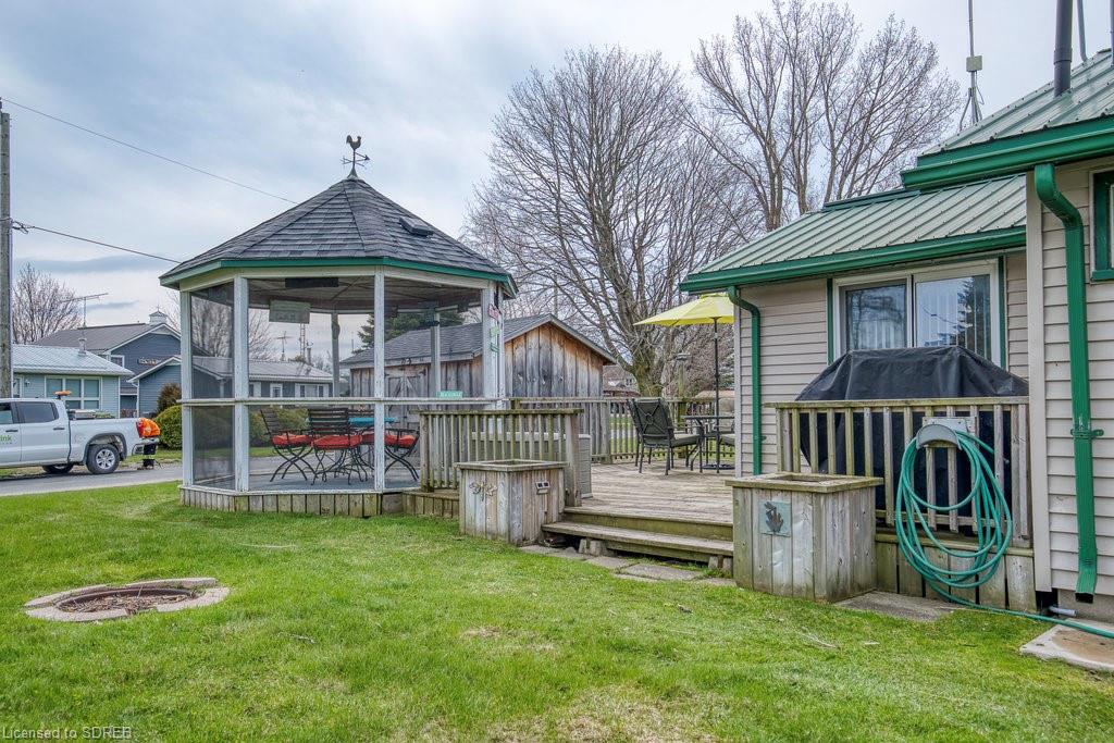 21 FOURTH Avenue, Long Point, Ontario, Canada