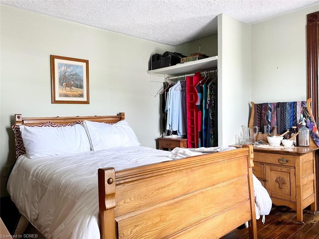33,35,37 WOLVEN Street, Port Rowan, Ontario, Canada