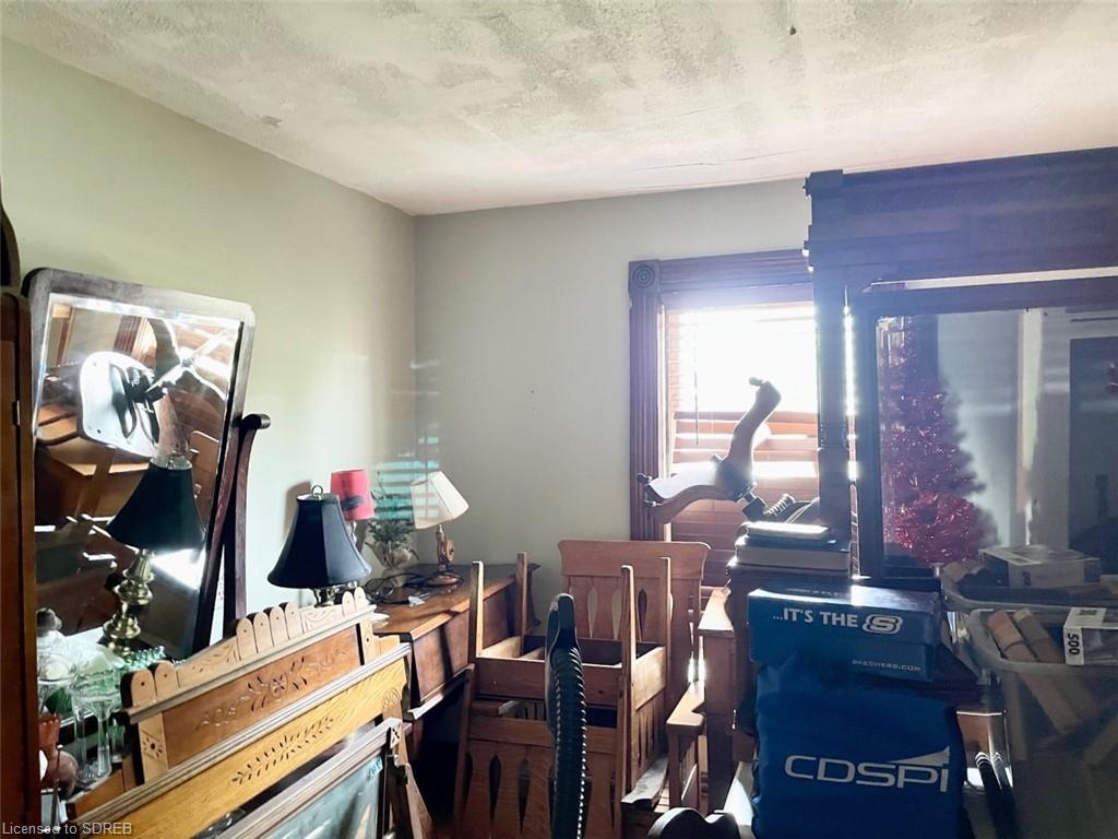 33,35,37 WOLVEN Street, Port Rowan, Ontario, Canada