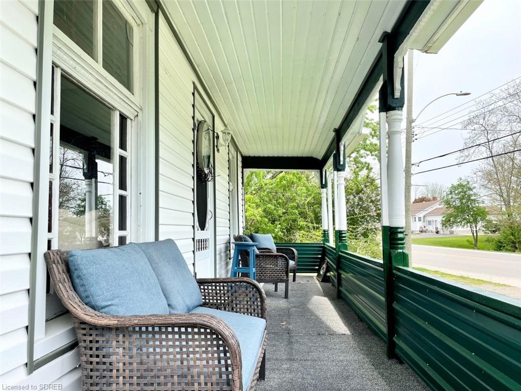 33,35,37 WOLVEN Street, Port Rowan, Ontario, Canada