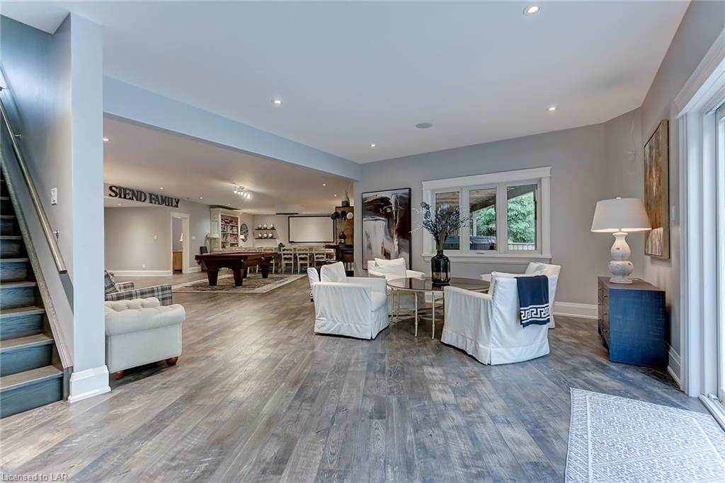6 RAVINE Drive, Minesing Ontario, Canada