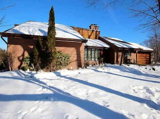1684 south blvd, Kingston Ontario, Canada