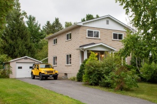 30 Montgomery Boulevard, Kingston Ontario, Canada