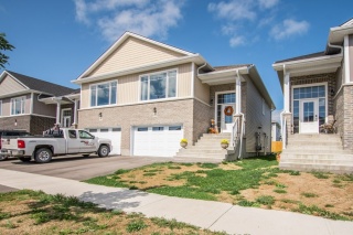 123 DR. RICHARD JAMES Crescent, Amherstview Ontario, Canada