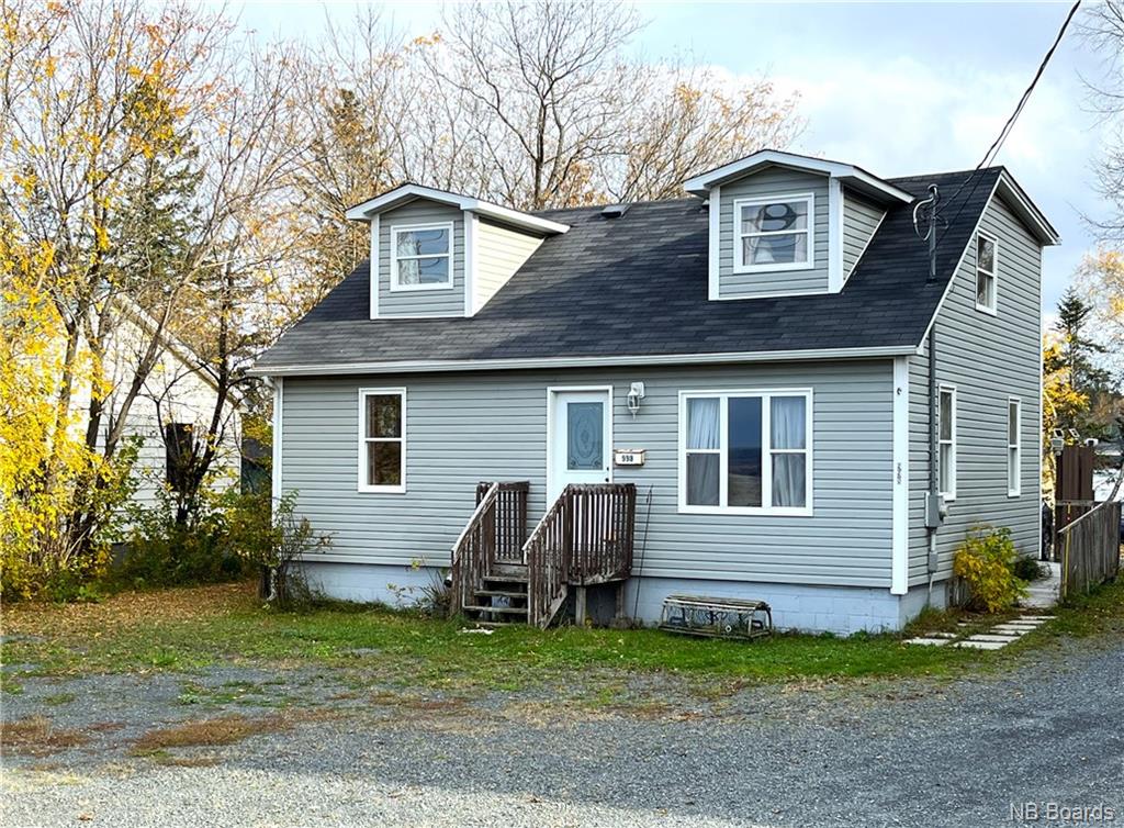 998 Hanwell Road, Fredericton, New Brunswick, Canada
