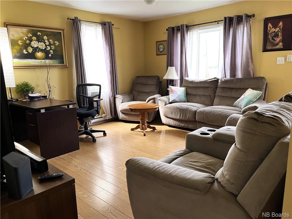998 Hanwell Road, Fredericton, New Brunswick, Canada