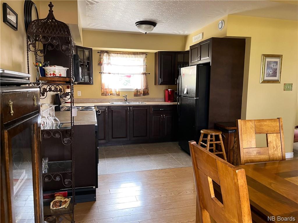 998 Hanwell Road, Fredericton, New Brunswick, Canada