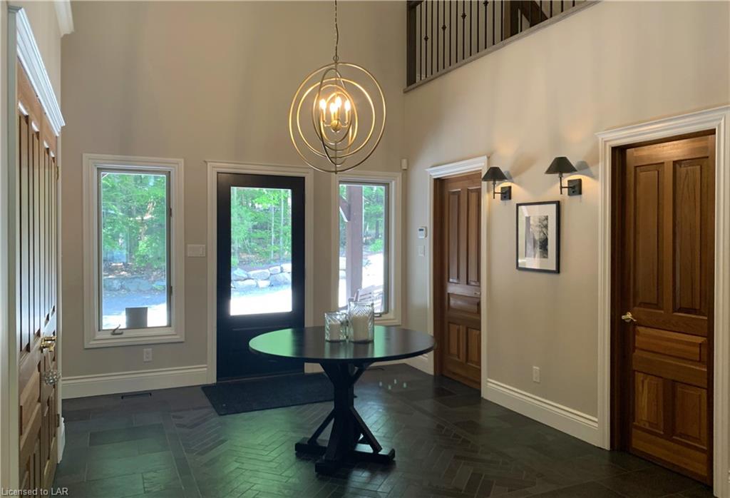 1027 STONEGATE Court, Haliburton, Ontario, Canada