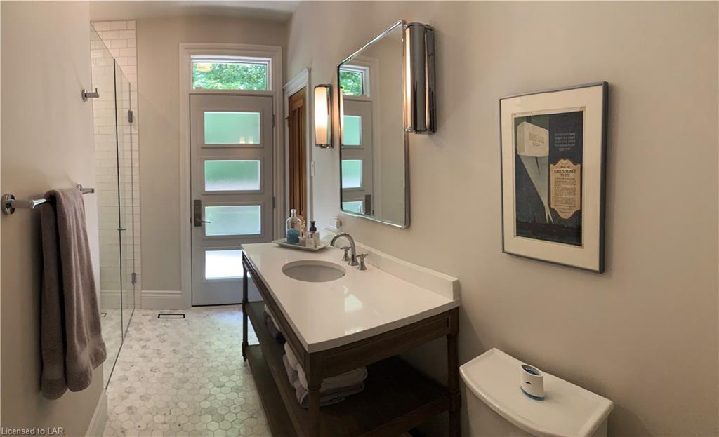 1027 STONEGATE Court, Haliburton, Ontario, Canada