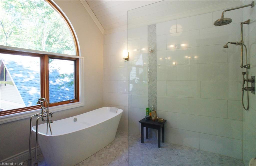1027 STONEGATE Court, Haliburton, Ontario, Canada