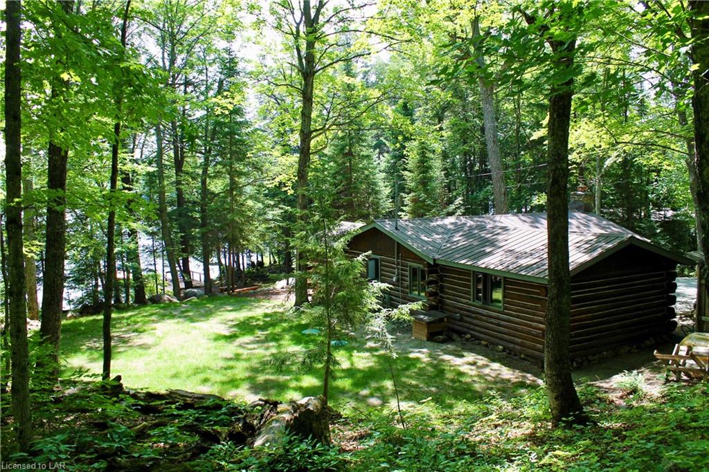 1027 PONDEROSA Trail, Haliburton, Ontario, Canada