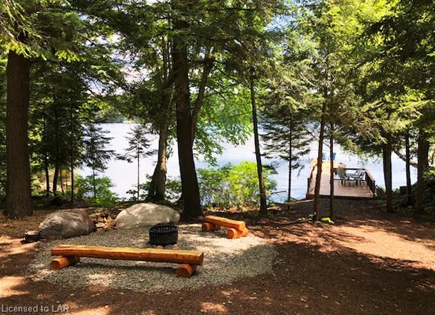 1027 PONDEROSA Trail, Haliburton, Ontario, Canada