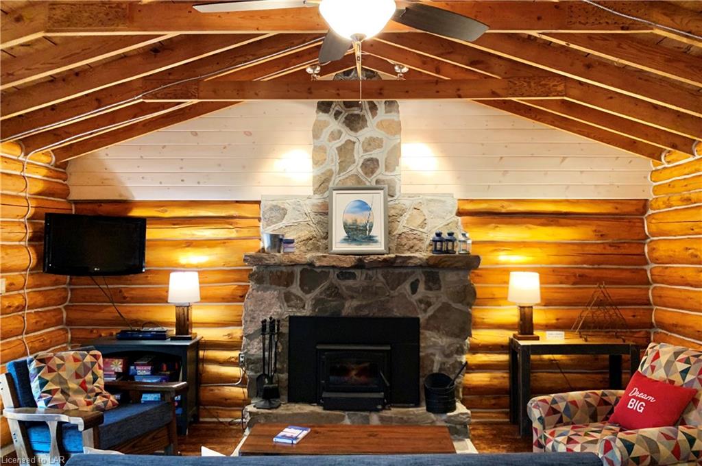 1027 PONDEROSA Trail, Haliburton, Ontario, Canada