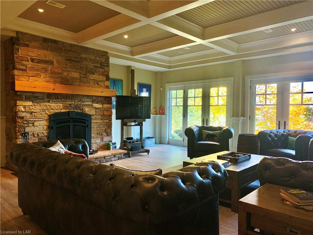 2946 WEST SHORE Road, Haliburton, Ontario, Canada