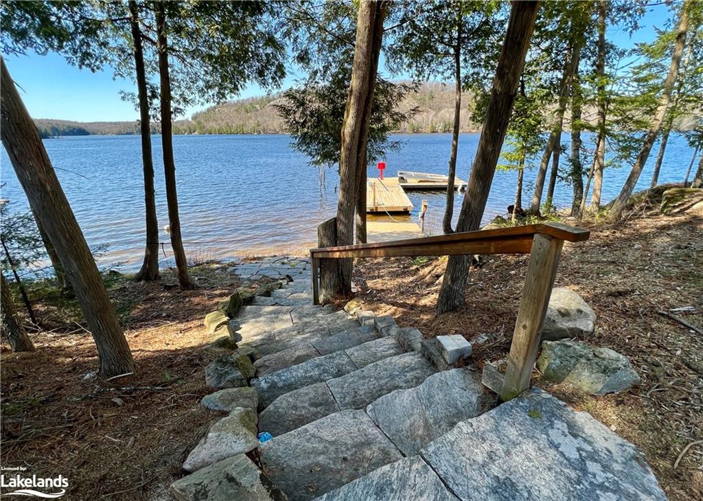 1172 PAINT LAKE Road, Lake of Bays, Ontario, Canada