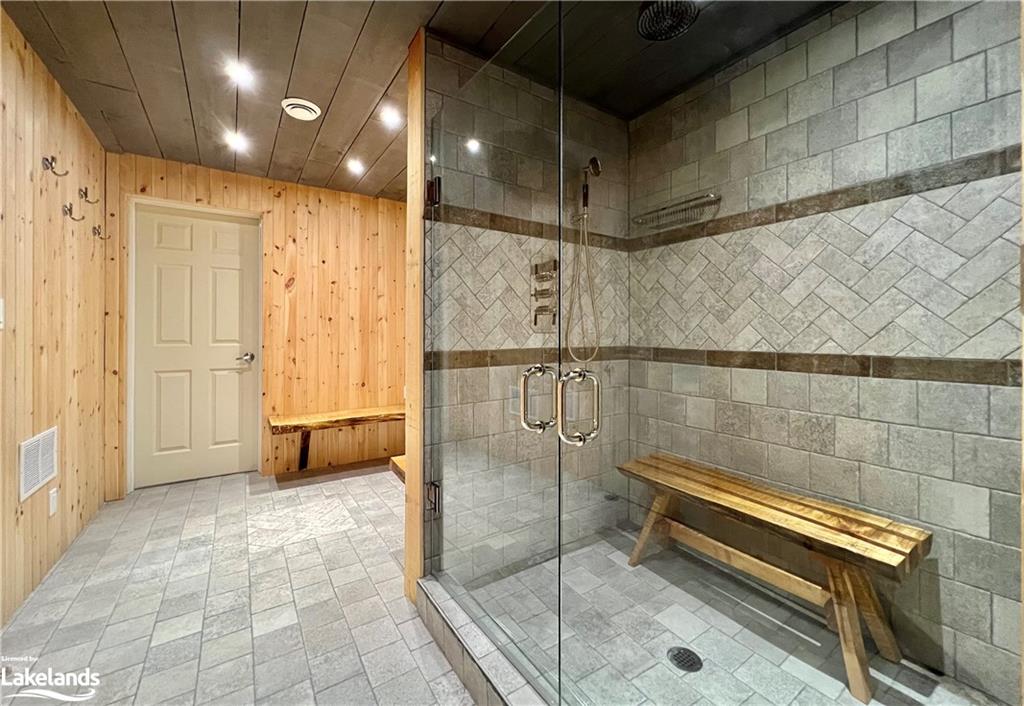 1172 PAINT LAKE Road, Lake of Bays, Ontario, Canada