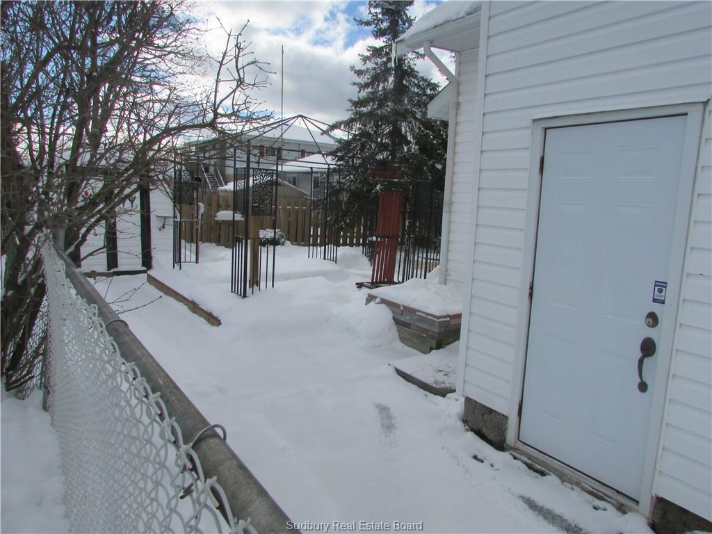 3511 Errington Street, Chelmsford, Ontario, Canada