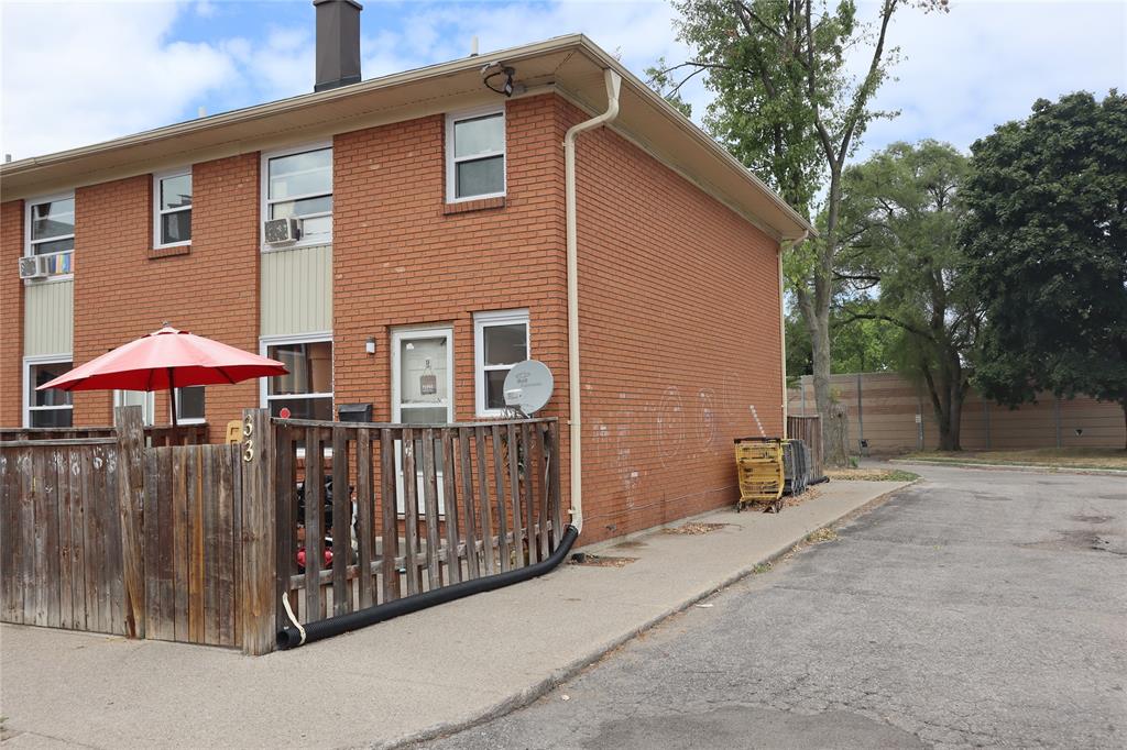 834 EXMOUTH Street Unit# 33, Sarnia, Ontario, Canada