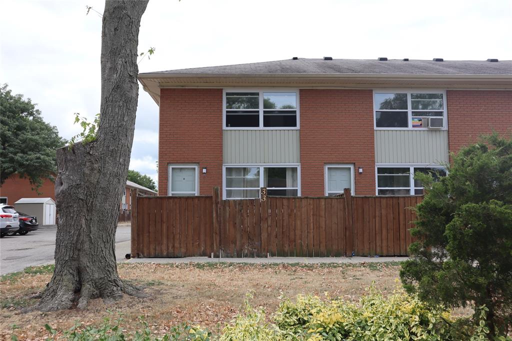 834 EXMOUTH Street Unit# 33, Sarnia, Ontario, Canada