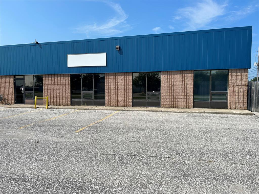 1390 LOUGAR Avenue Unit# E & F, Sarnia, Ontario, Canada