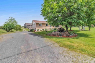 232 Railway Street, Lansdowne Ontario, Canada