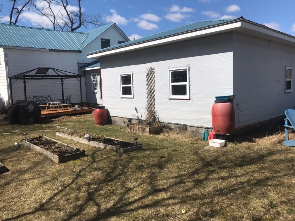 22 Colebrook Road, Yarker Ontario, Canada