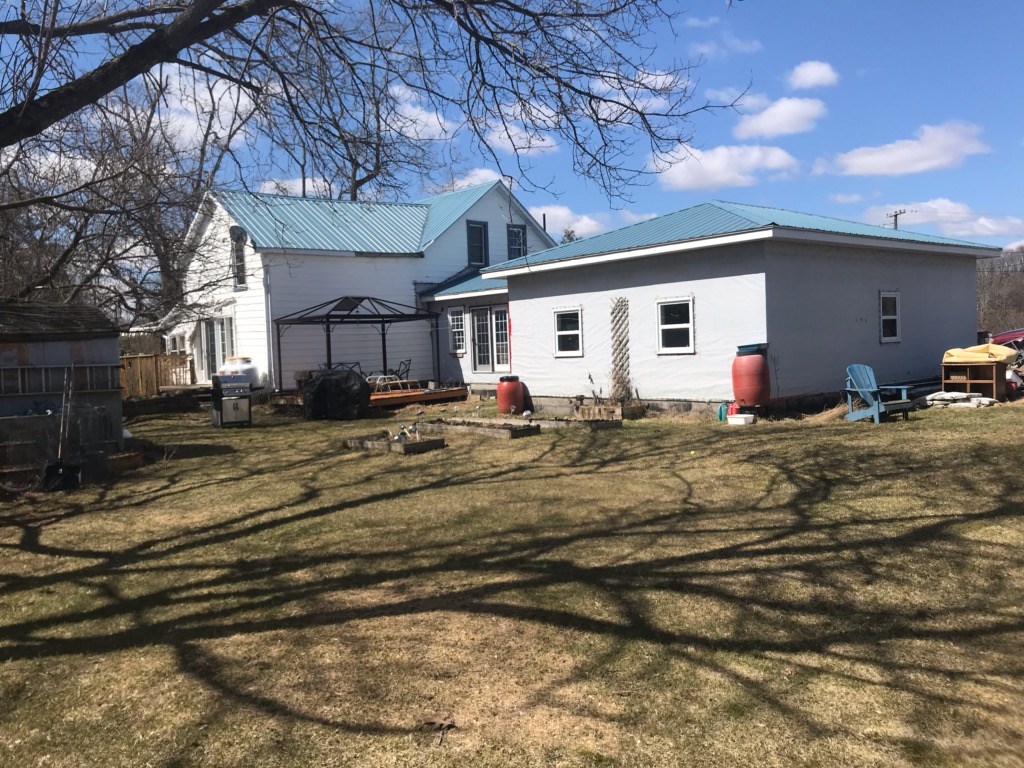 22 Colebrook Road, Yarker Ontario, Canada