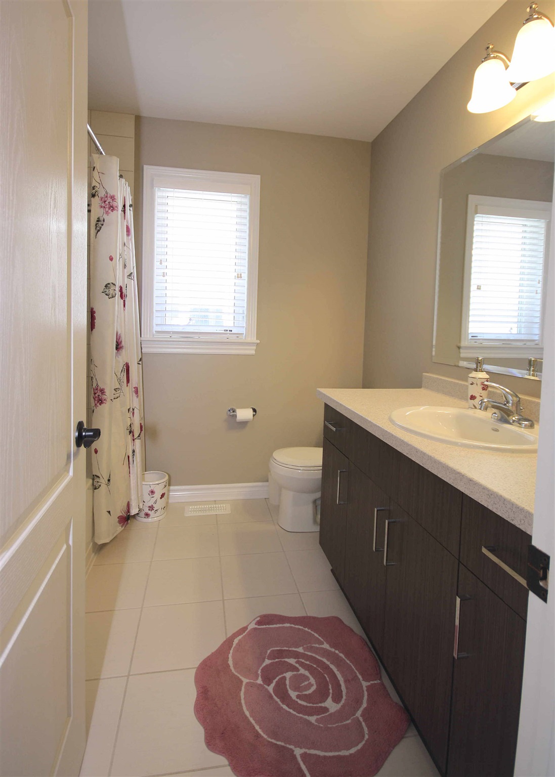 1389 Waterside Way, Kingston Ontario, Canada