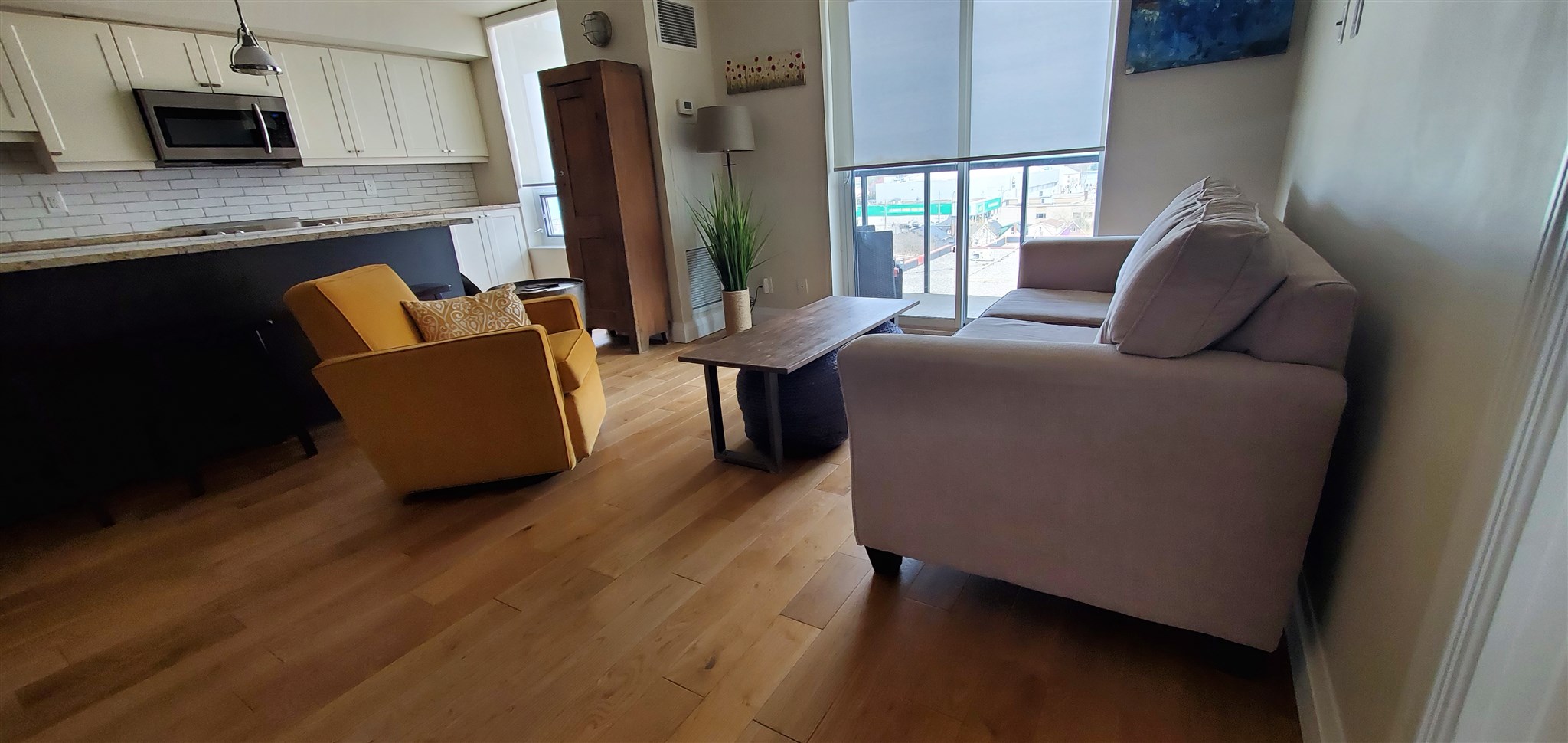 Unit# 708 121 Queen Street, Kingston Ontario, Canada