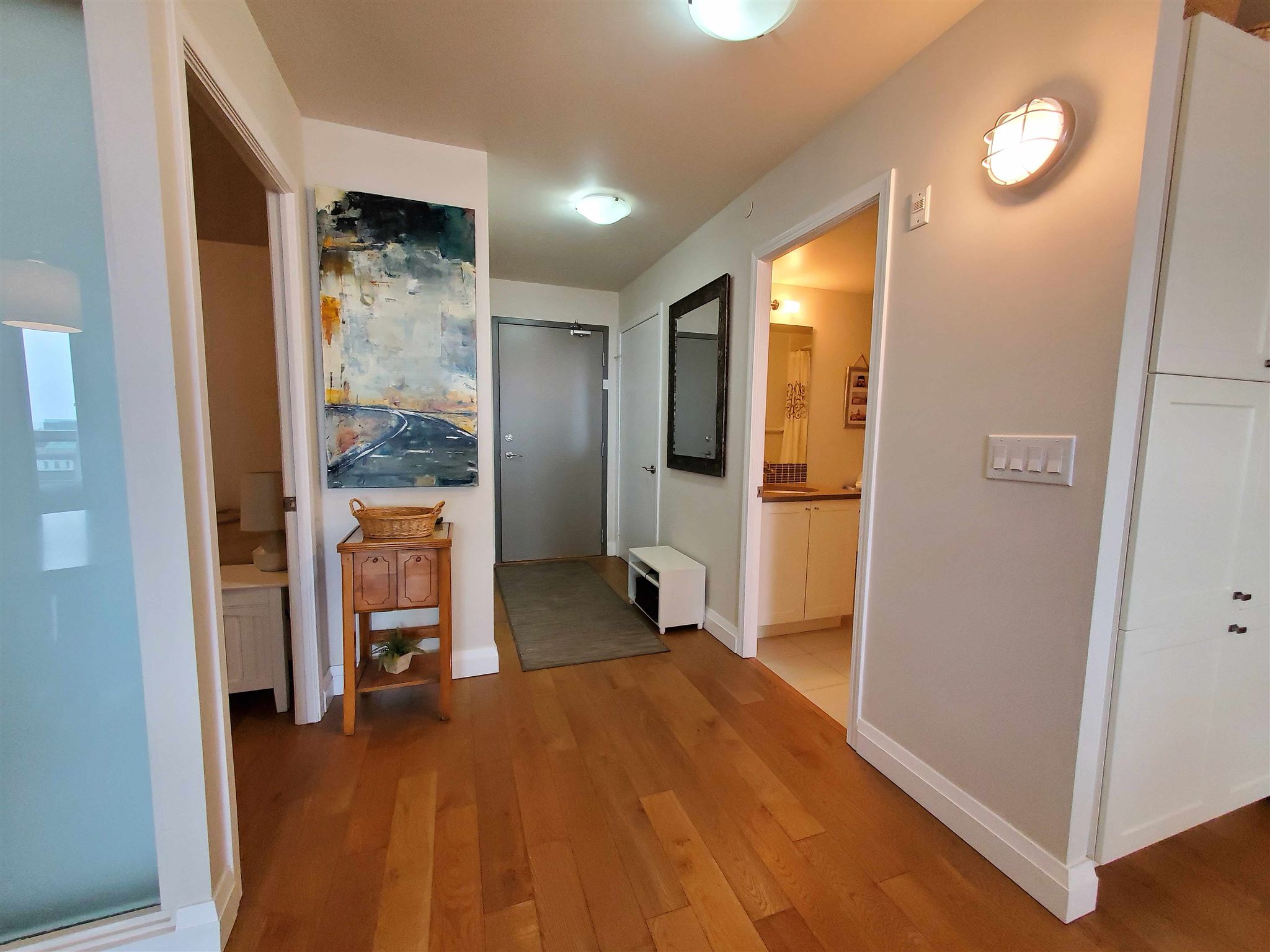 Unit# 708 121 Queen Street, Kingston Ontario, Canada