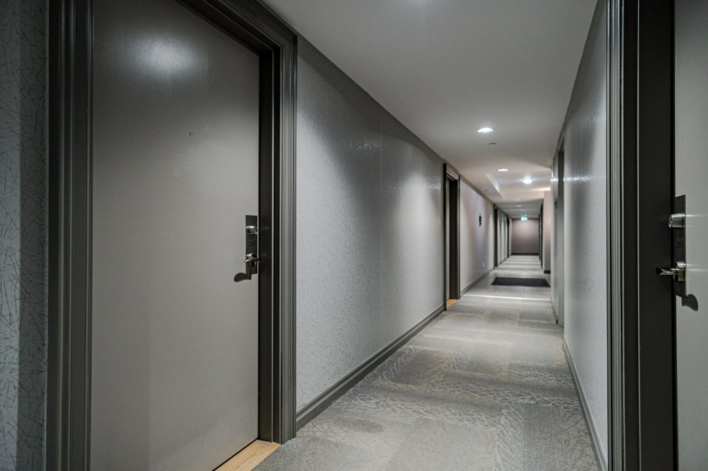 Unit# 708 121 Queen Street, Kingston Ontario, Canada