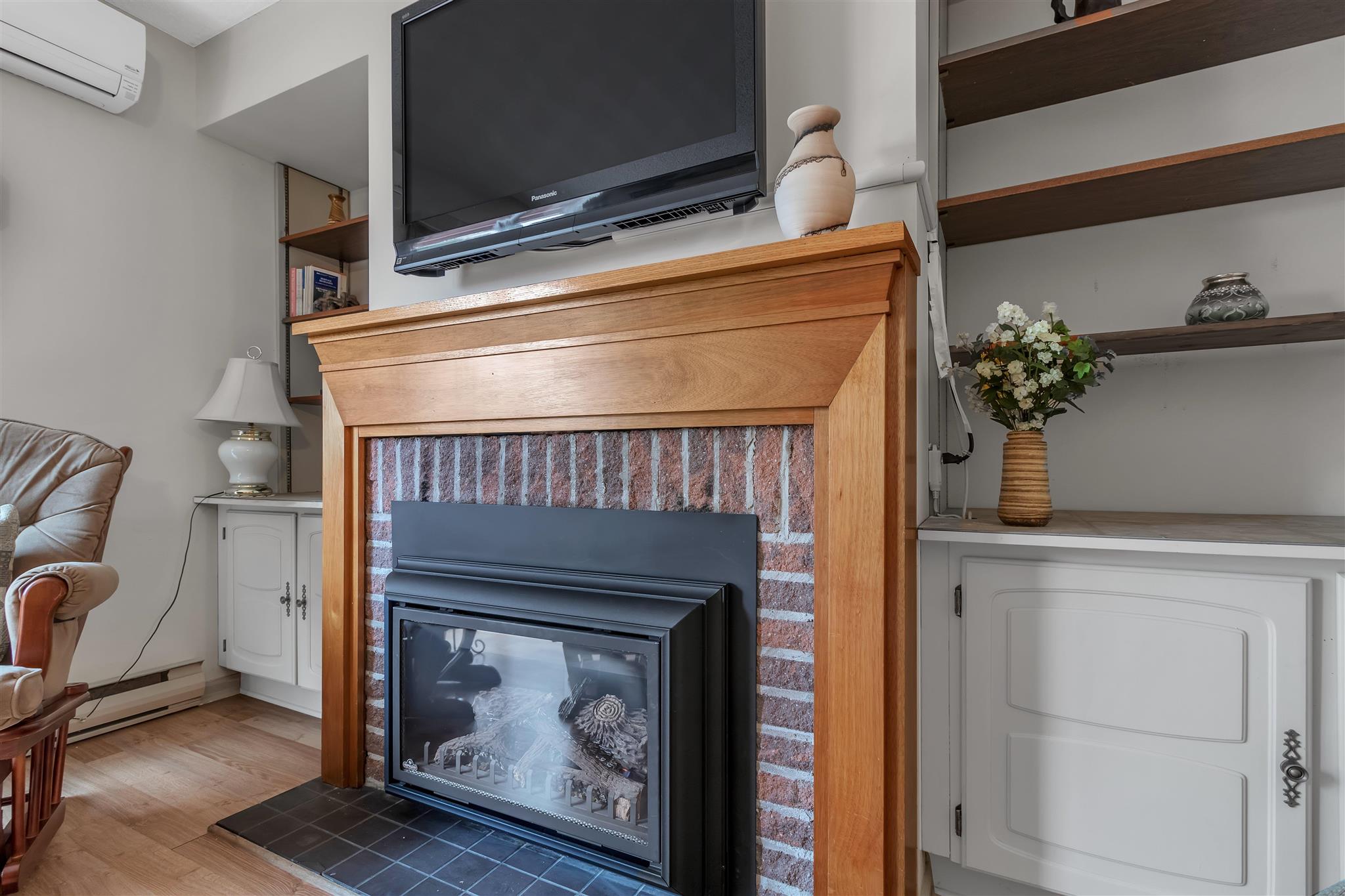 Unit# 64 115 Wright Crescent, Kingston, Ontario, Canada