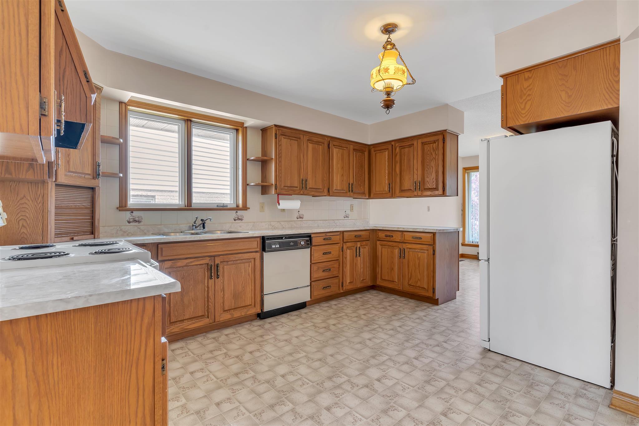670 Summerfield Place, Kingston, Ontario, Canada