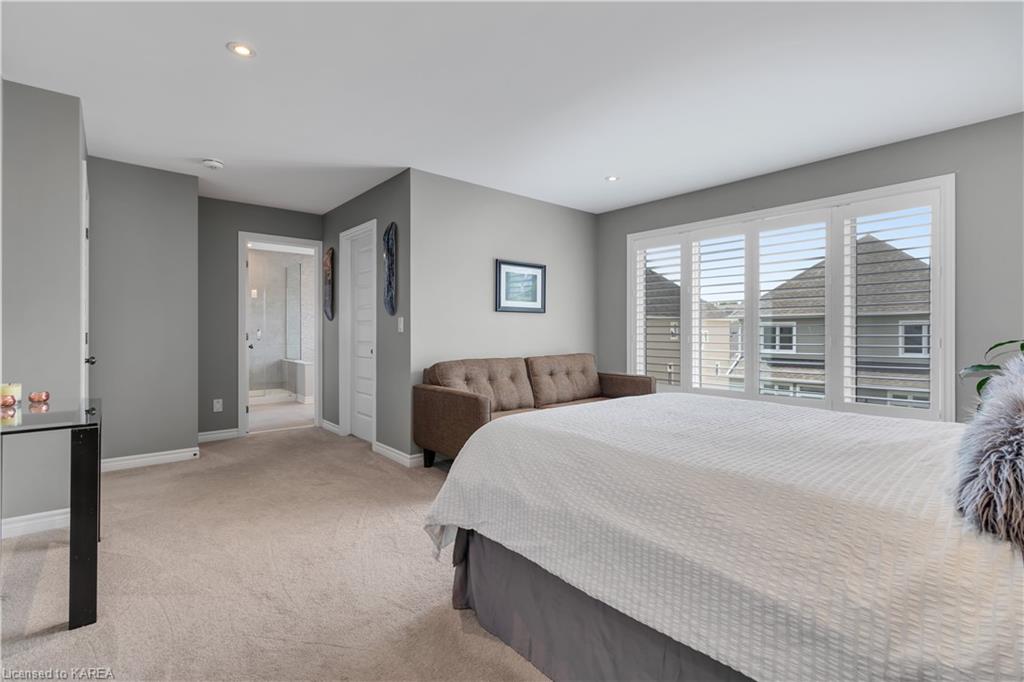 864 STONEWALK Drive, Kingston, Ontario, Canada