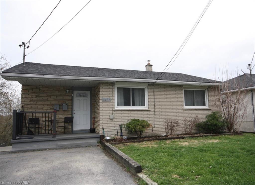 1085 MONTREAL Street, Kingston, Ontario, Canada