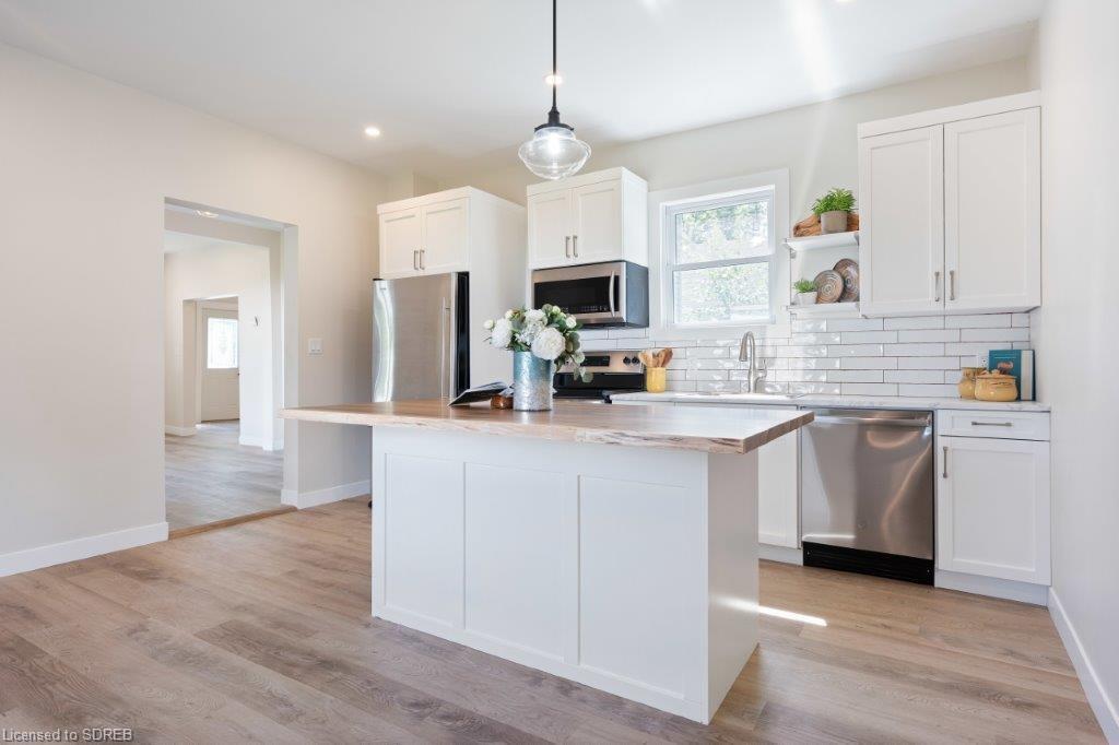 20 PRICE Street, Port Rowan, Ontario, Canada